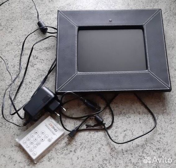 Электронная фоторамка Onext PF-8LB Black