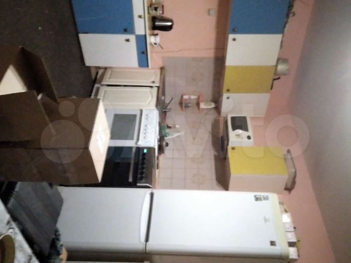 Комната 10 м² в 5-к., 1/14 эт.