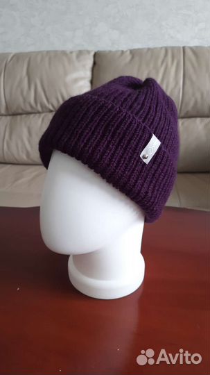 Вязанные шапки ручной работы