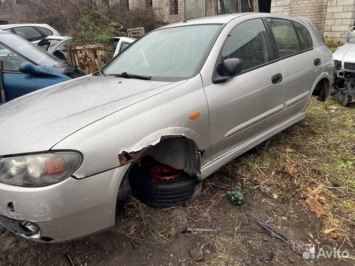 По запчастяи Ниссан Альмера 2004г. 1.5 инжектор