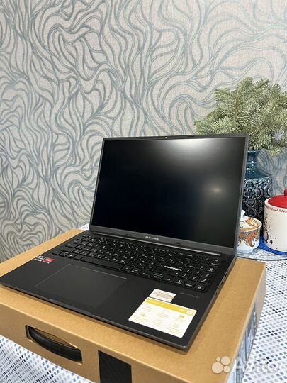Asus vivobook m1605ya