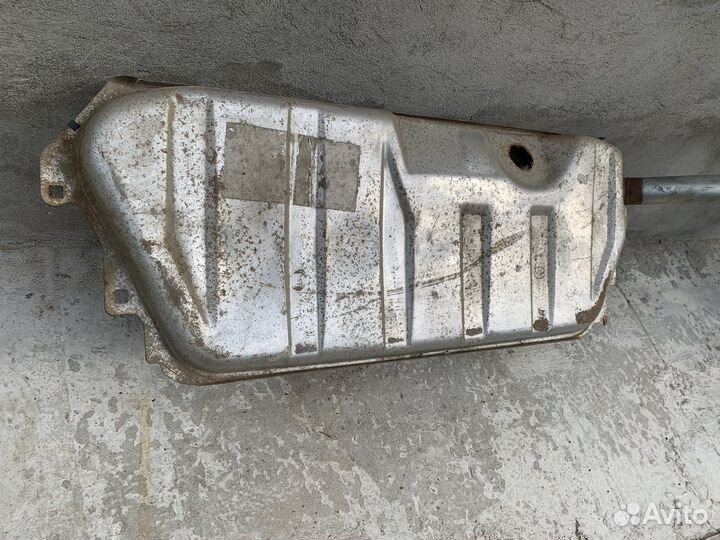 Топливный бак Mercedes W210