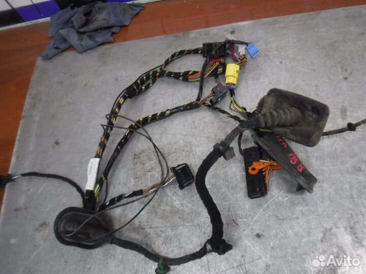 Проводка двери передняя левая Volkswagen Tiguan
