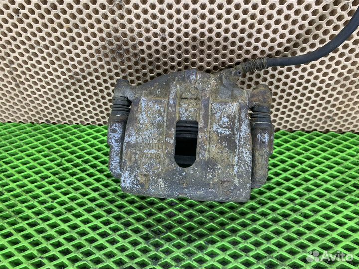 Суппорт передний левый Lifan X60