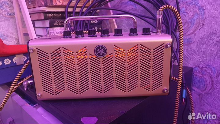 Гитарный комбоусилитель Yamaha THR5A+педаль Looper