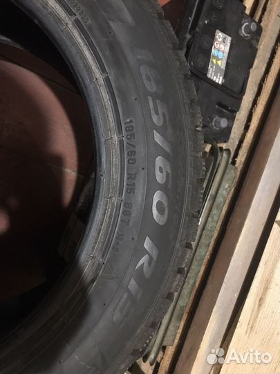 Pirelli Formula Ice 185/60 R15 88T