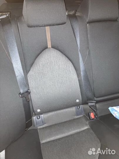 Задний ряд сидений Toyota Camry 70
