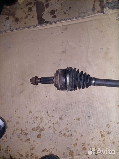 Привод левый Renault Fluence Megan 1.6 бензин