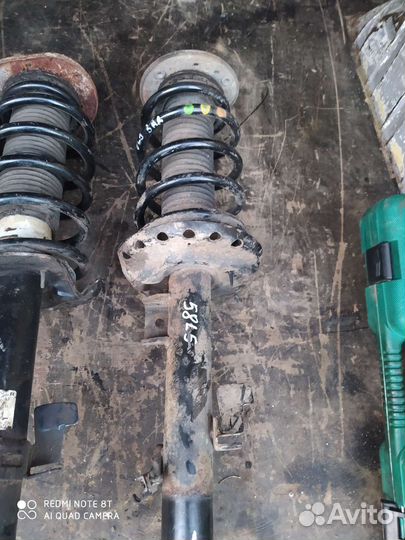 Стойка амортизатора land rover Freelander 2