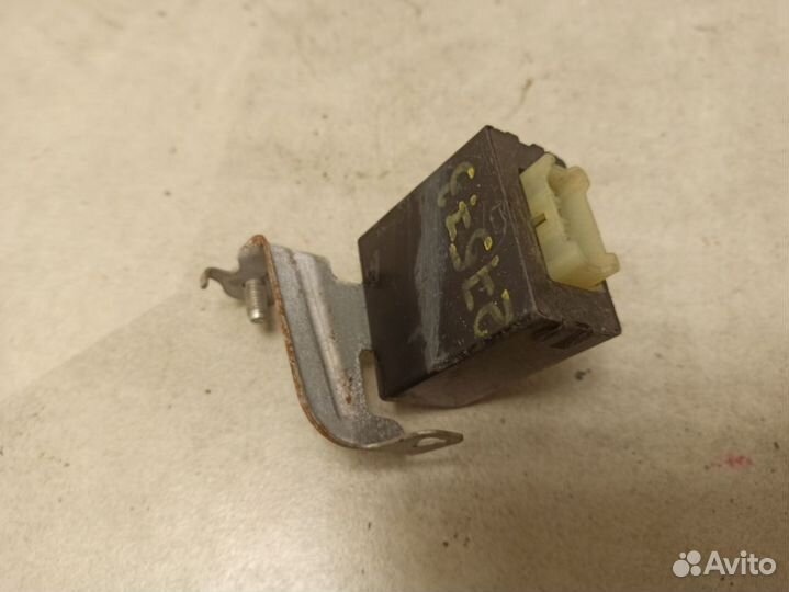 Реле Лексус LX 2
