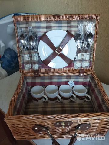 Набор столовых приборов для пикника