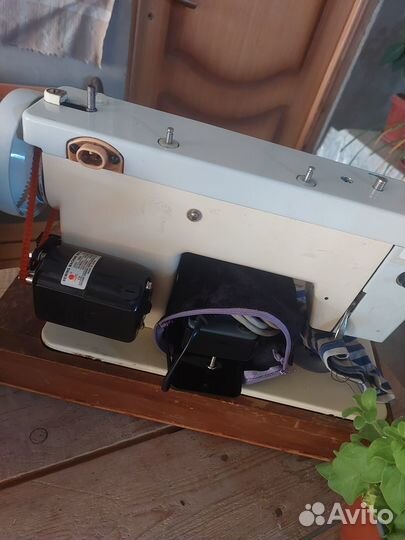 Швейная машинка