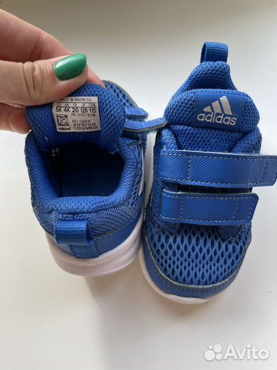 Кроссовки adidas оригинал