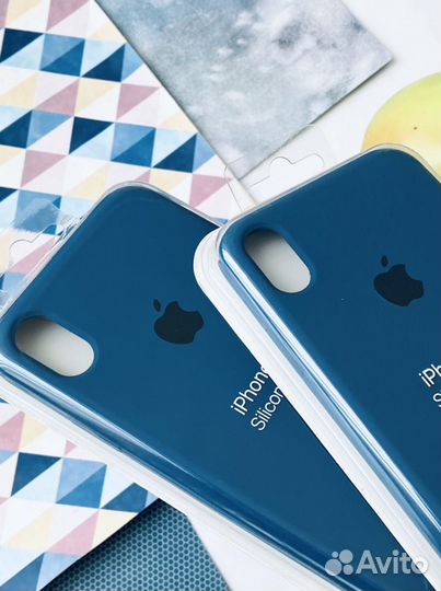 Чехол на iPhone XR