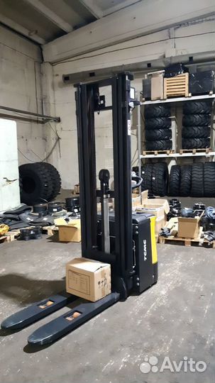 Штабелер tcmc