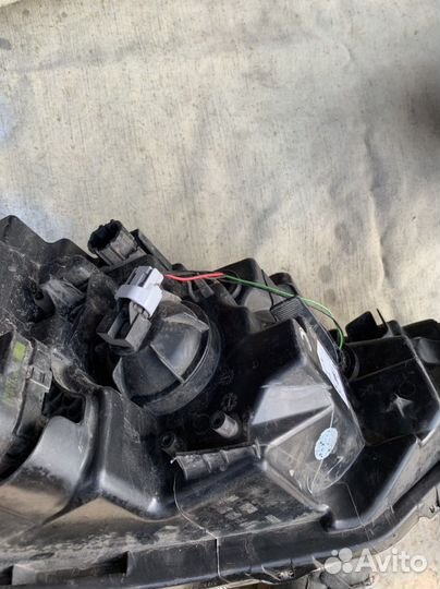 Фары Nissan Qashqai 2 (J11)