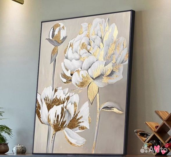 Золотая картина больших размеров на холсте