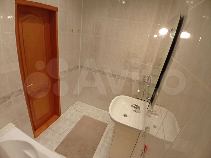 3-к. квартира, 85 м², 1/2 эт.