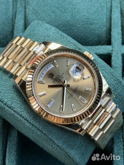 Часы Rolex Day-Date 40mm Yellow gold