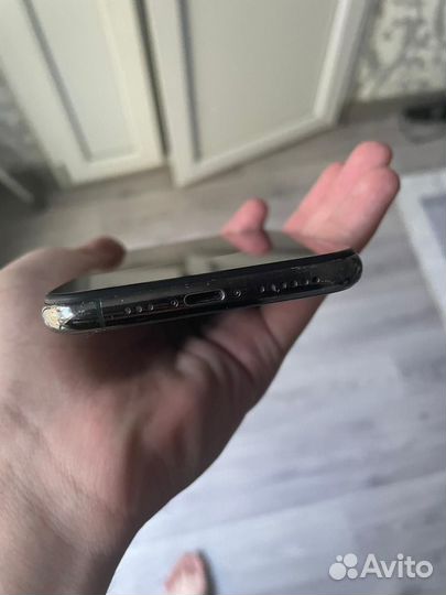 iPhone 11 Pro, 64 ГБ