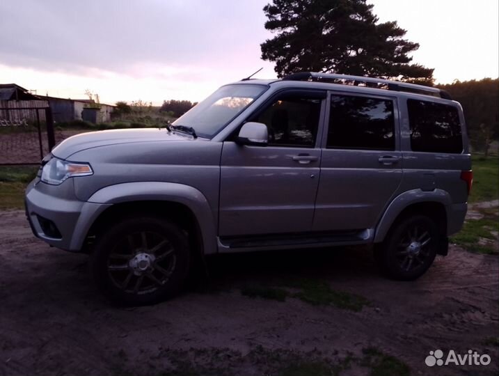 УАЗ Patriot 2.7 МТ, 2015, 250 000 км