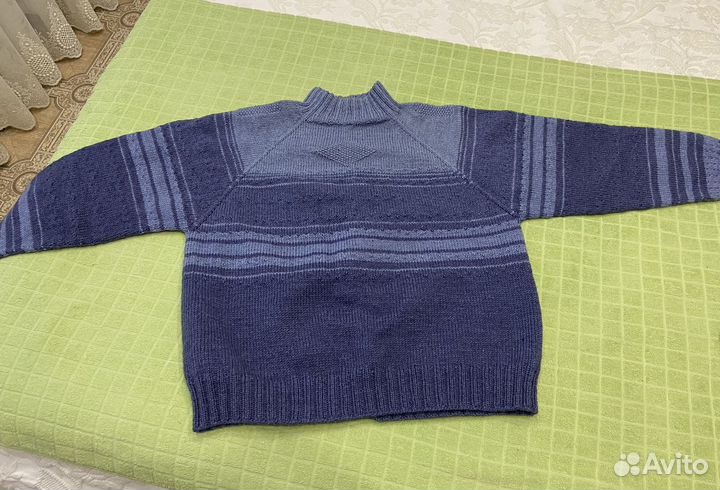 Свитер женский новый ручная вязка