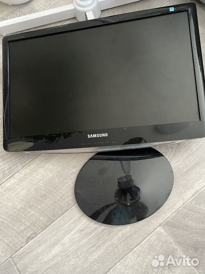 Монитор Samsung 21,5' fullHd