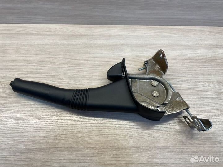 Рычаг стояночного тормоза LADA X-Ray