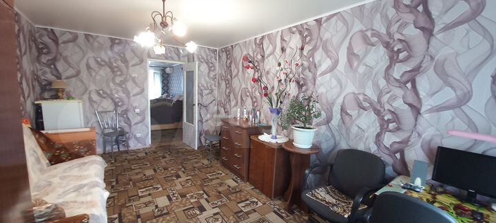 3-к. квартира, 65 м², 1/2 эт.