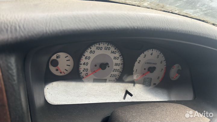 Приборная панель Nissan Pathfinder R50 бензин