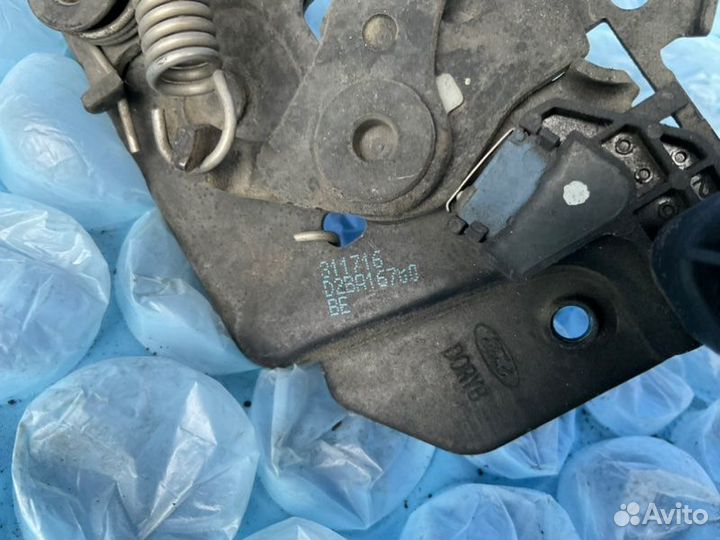 Замок капота Ford Fiesta MK6 WT 99J 1.6L TI-VCT