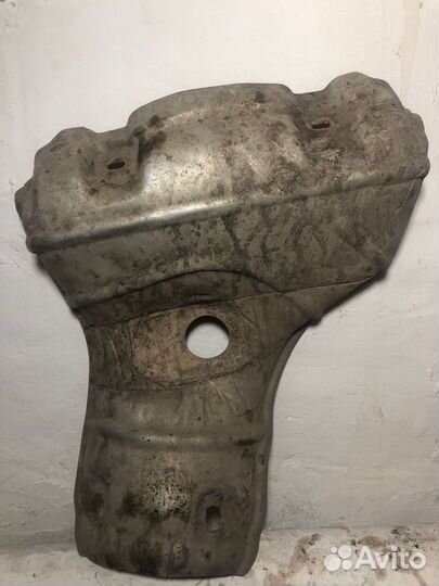 Тепловой экран Ford Focus 2 2.0L