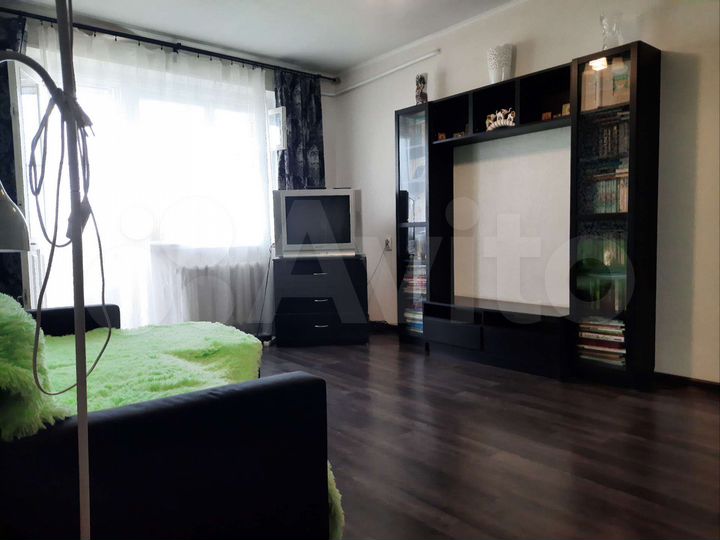 2-к. квартира, 52 м², 9/9 эт.