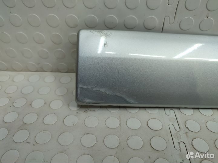 Накладка двери правая Volkswagen Transporter T5