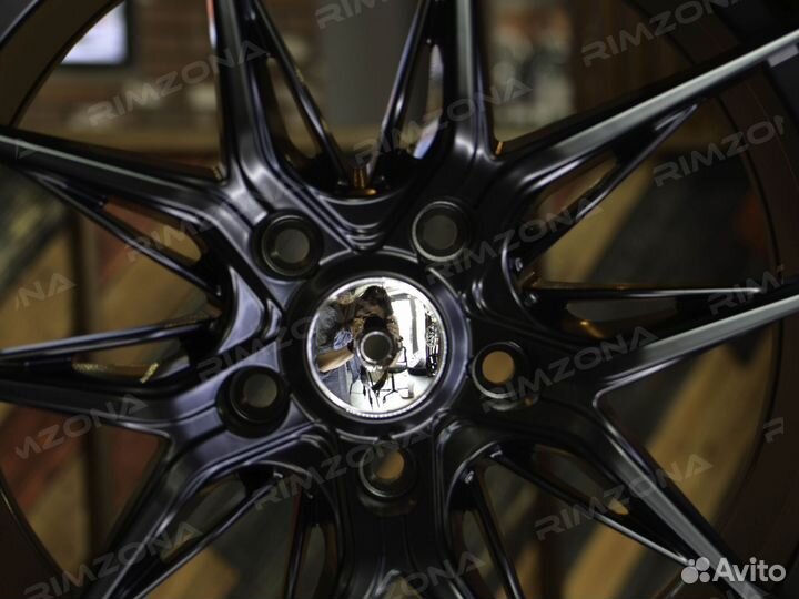 Литые диски R20 для Audi. Арт3086