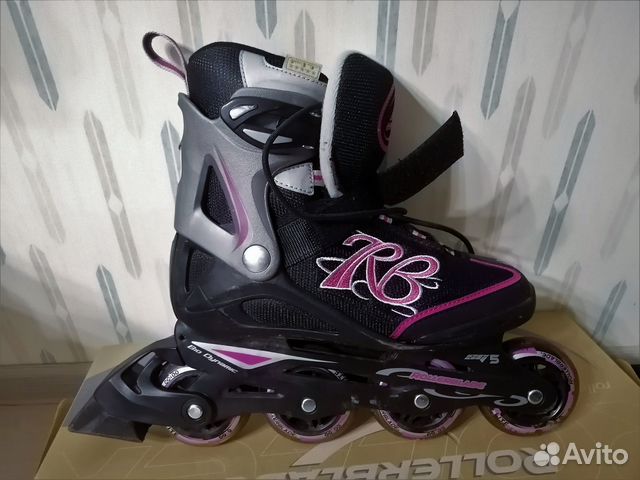 Ролики женские р-р 36