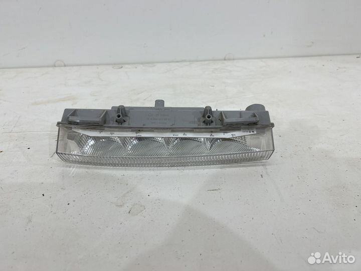 Ходовой огонь правый Mercedes Benz