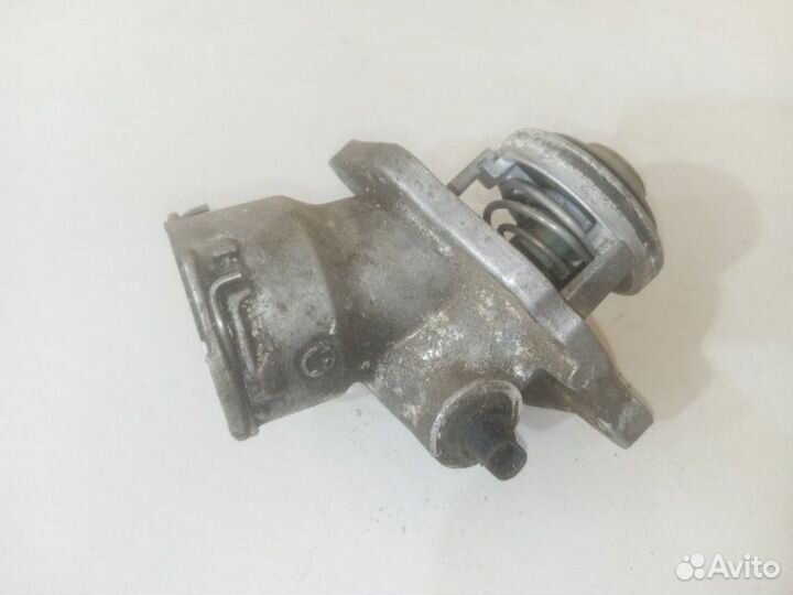 Корпус термостата Mercedes C-Класс W211 2011