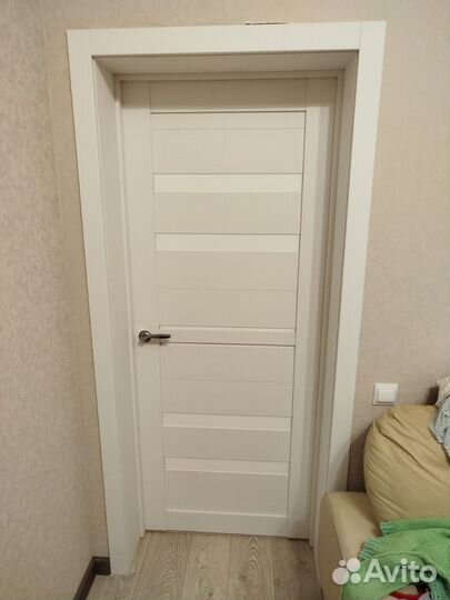 В наличии белые межкомнатные двери винил