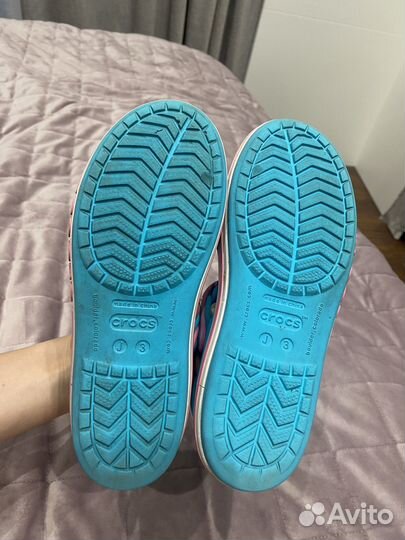 Сандали crocs j3