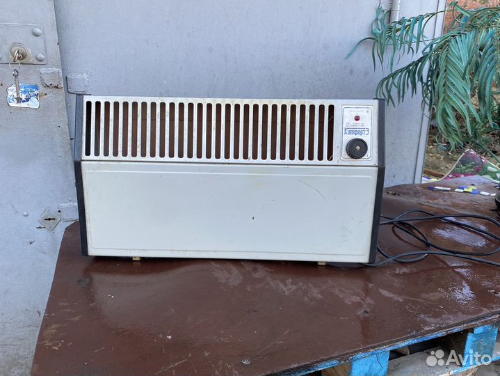 Обогреватель (электрический конвектор)