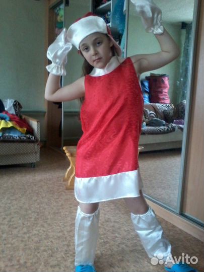 Продам костюм для девочки