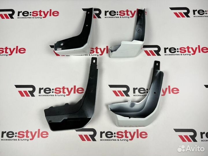 Брызговики Honda Fit (GP/GK) с14г Белые 040 S1877