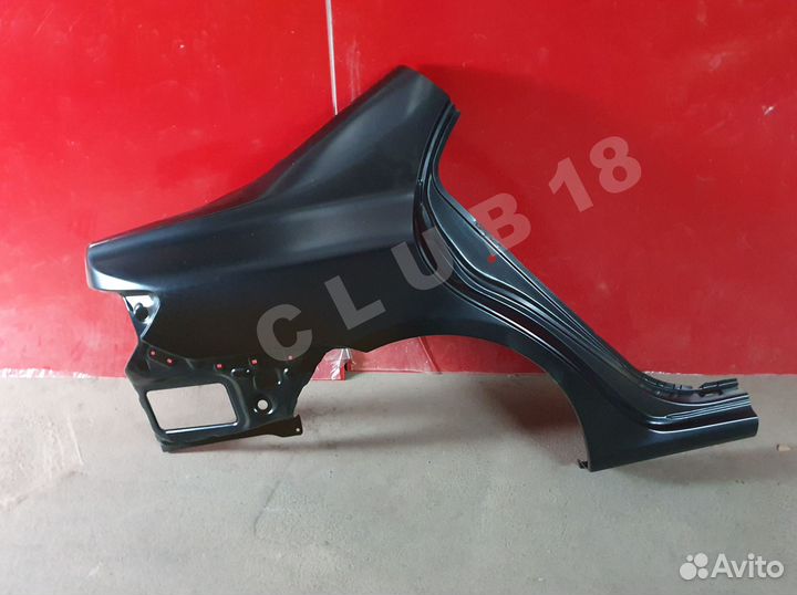 Крыло правое заднее Toyota Corolla E150