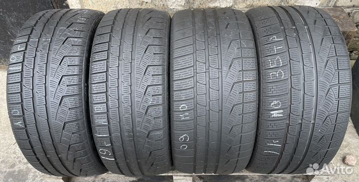 Pirelli Winter Sottozero 270 Serie II 235/40 R19 и 265/35 R19