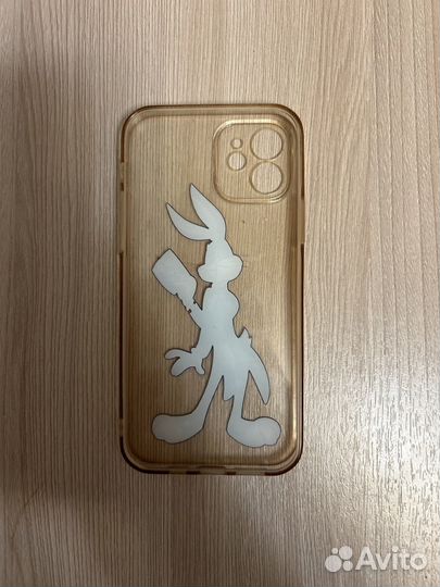 Силиконовый чехол на iPhone 12