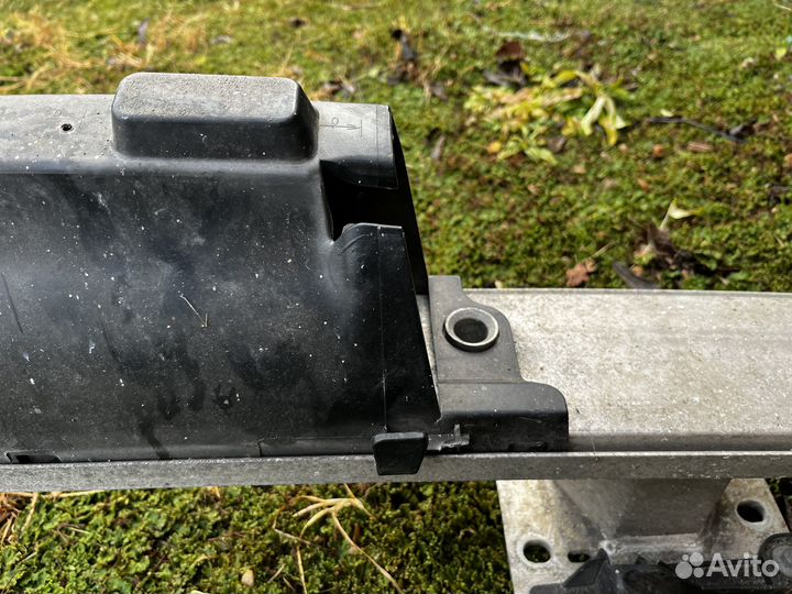 Усилитель бампера Ситроен с4