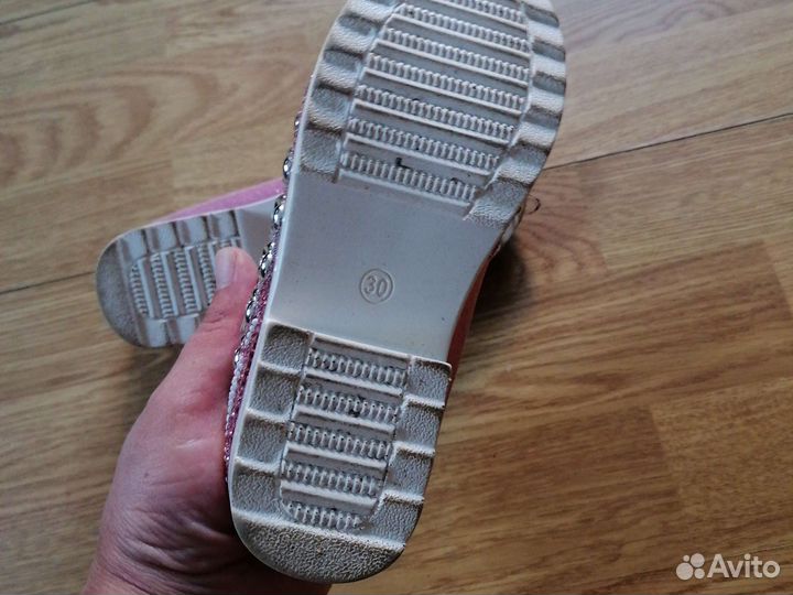 Босоножки для девочки 30