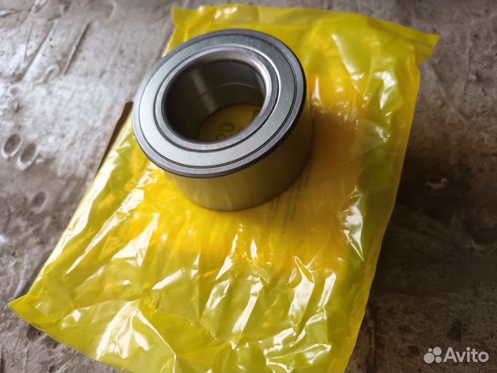 Передний ступичный подшипник Nissan Sunny FB15