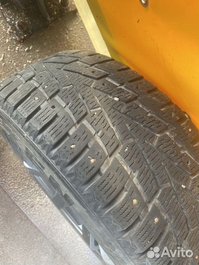 Комплект колес с разноширокими дисками rays